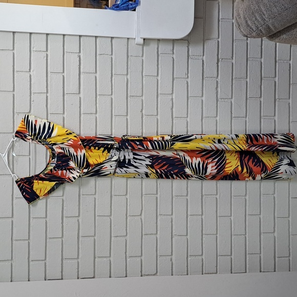 Mlle Gabrielle Multicolor Tropical Ruffle Off The Shoulder Maxi Dress. Size Lg - Picture 8 of 12